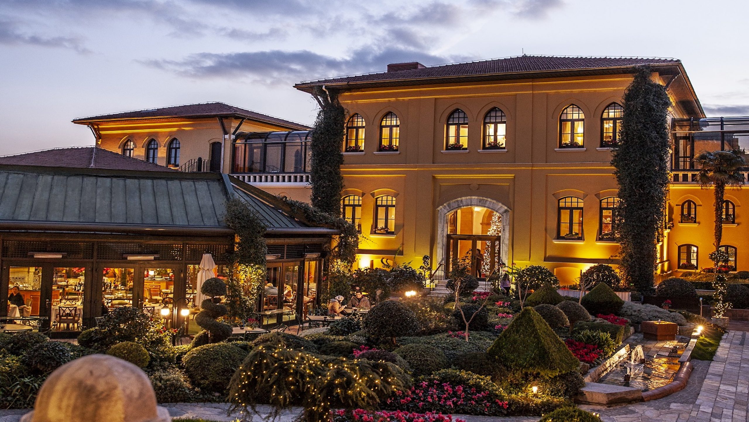 Four Seasons Hotel At Sultanahmet Avrupa n n En Iyi 4 Oteli Se ildi 