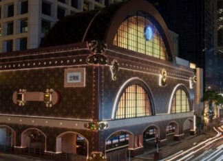 Louis Vuitton, Hong Kong’da Seyahat Sandığından Aldığı İlhamı Mimariye Taşıdı